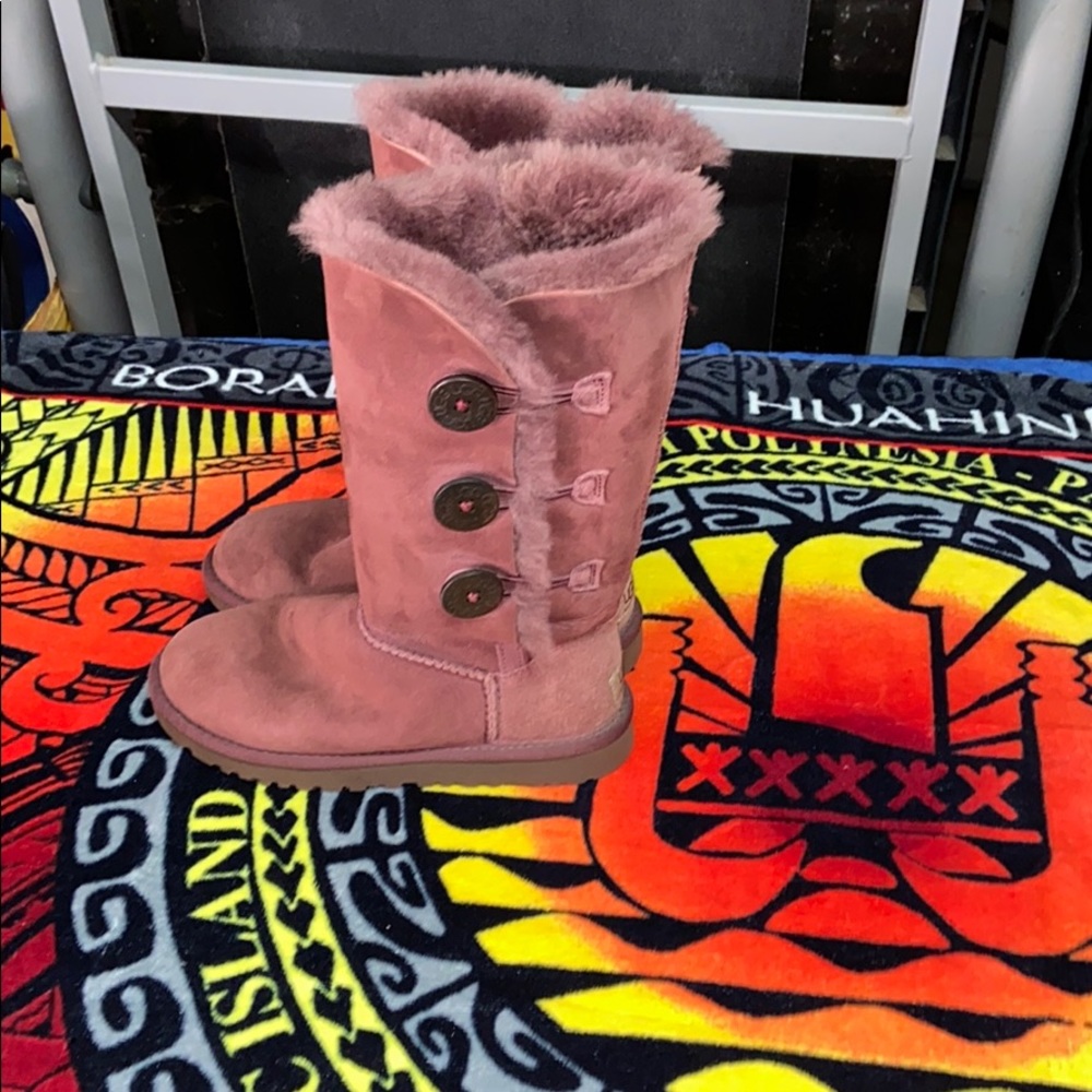 UGG Women's Ankle Boots in Brown - Picture 5 of 7